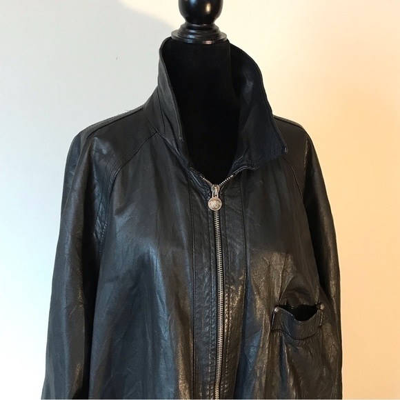 𝅺women’s black 2XL vintage Versace 3/4 length leather coat/ jacket. - Picture 5 of 12